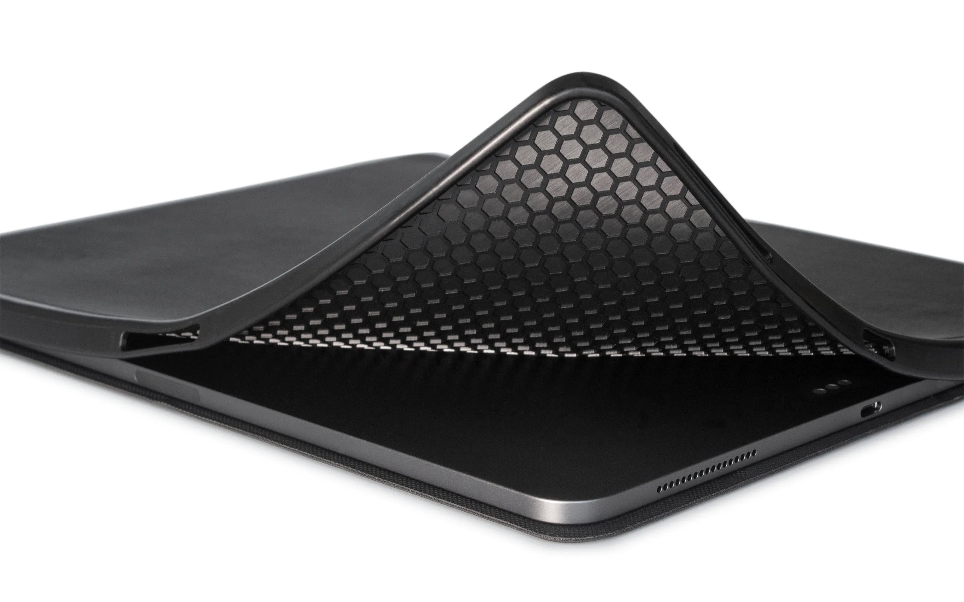 Torrii Torrio Plus For iPad Pro 12.9 2018 - Black - Tashqila Torrii Torrio Plus For iPad Pro 12.9 2018 - Black - Tashqila
